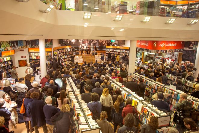 Milano Razmataz Paolo Conte Manuela Furnari Vincenzo Mollica Feltrinelli.